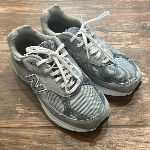 New Balance Shoes - NEW Balance - 990 -  Like New - Size 7.5